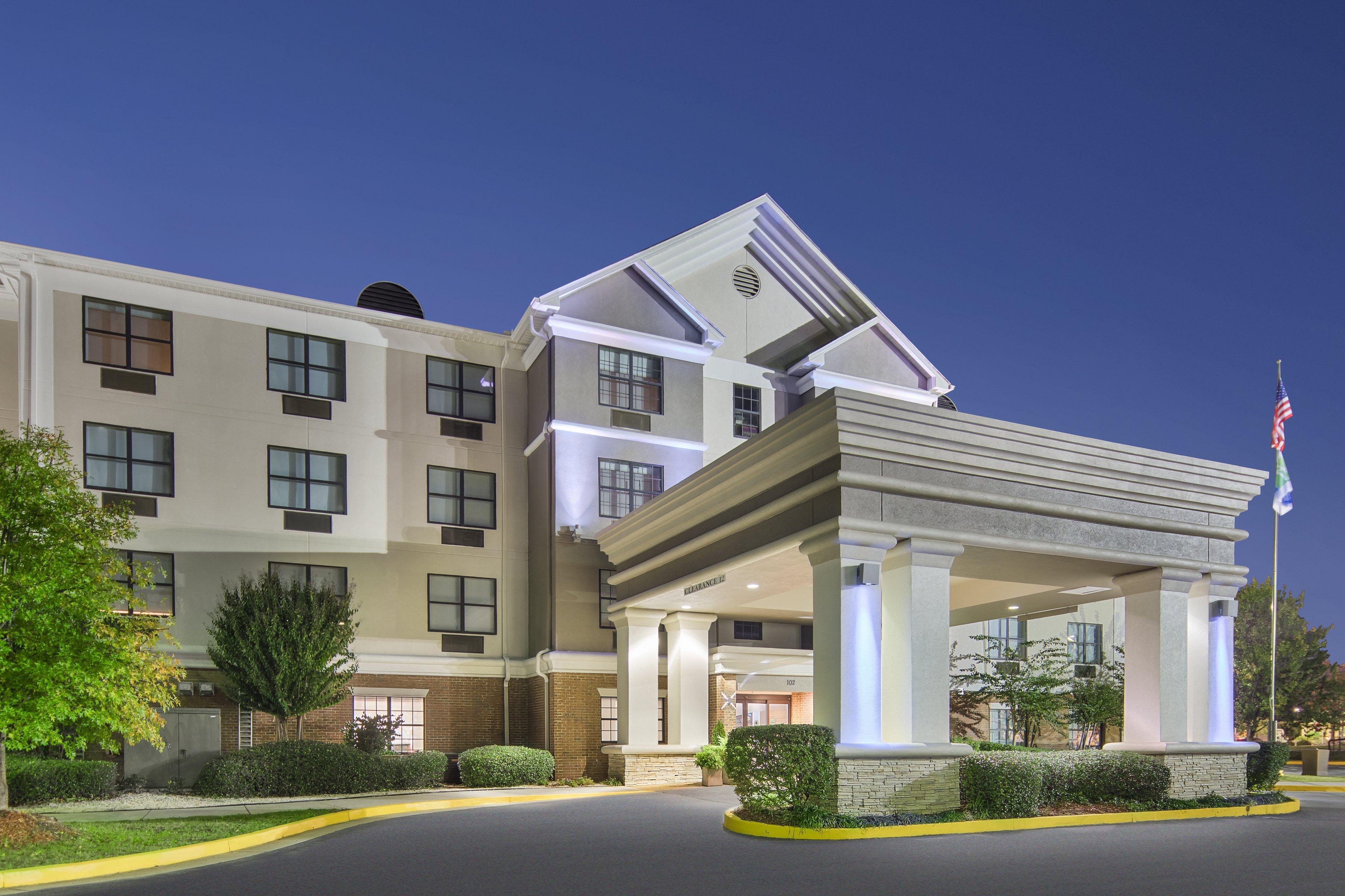 Holiday Inn Express Hotel & Suites Byron By Ihg Extérieur photo