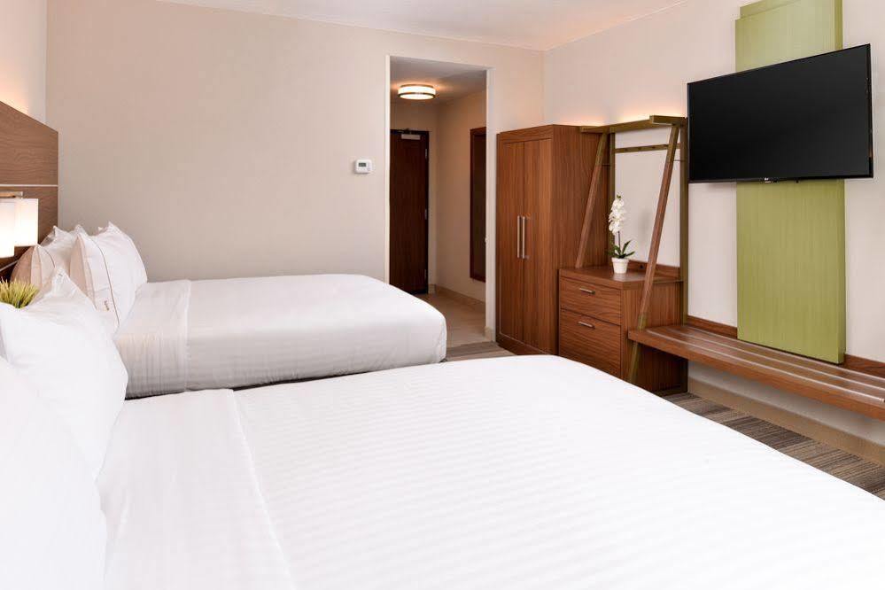 Holiday Inn Express Hotel & Suites Byron By Ihg Extérieur photo