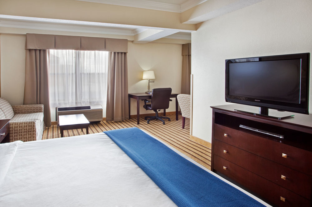 Holiday Inn Express Hotel & Suites Byron By Ihg Extérieur photo