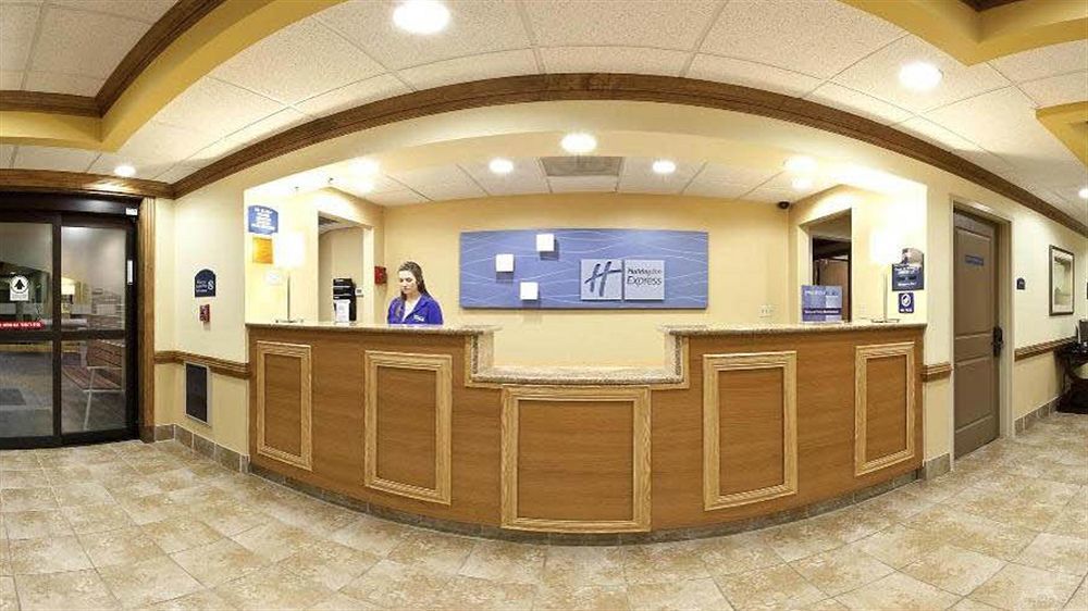 Holiday Inn Express Hotel & Suites Byron By Ihg Extérieur photo
