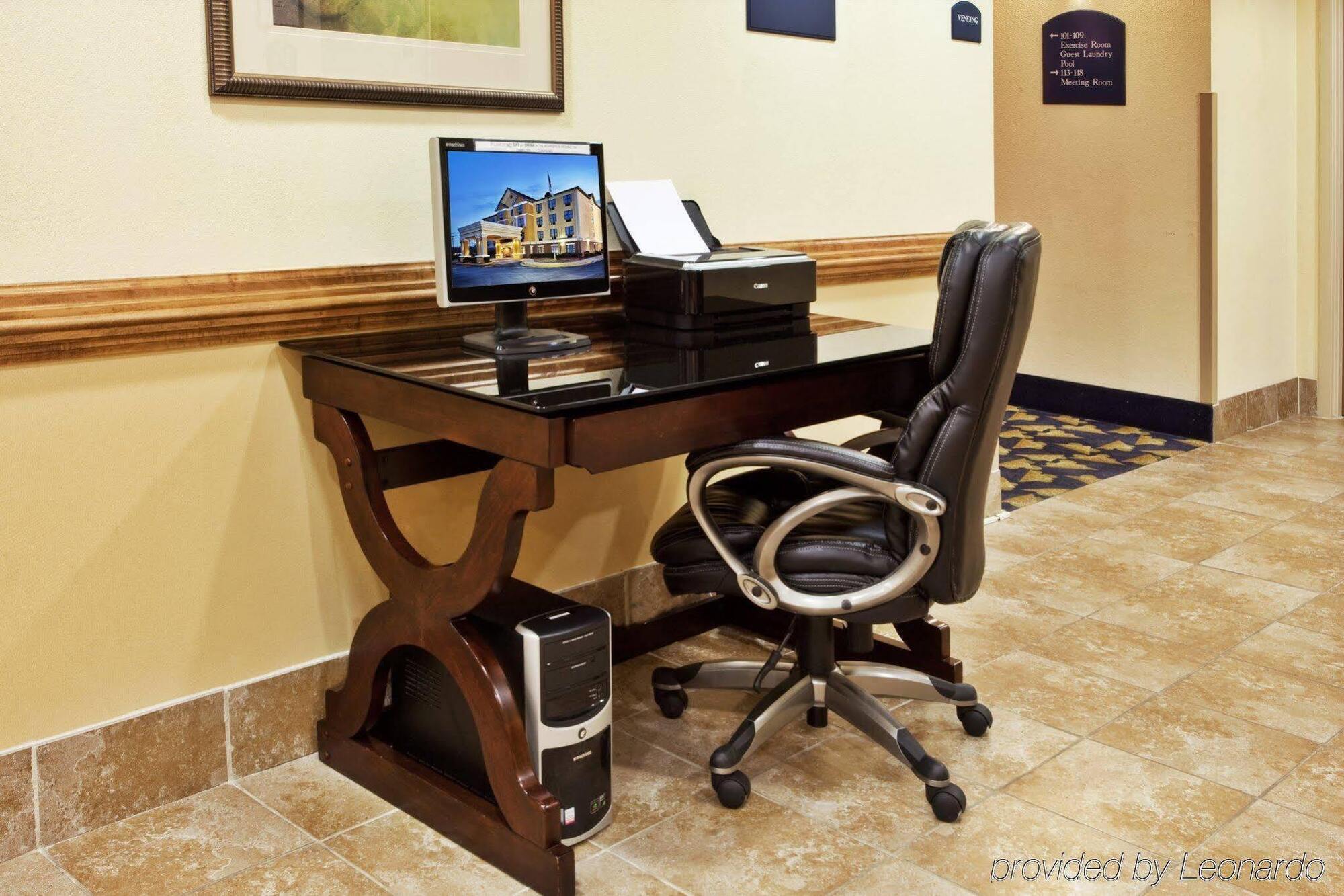 Holiday Inn Express Hotel & Suites Byron By Ihg Extérieur photo