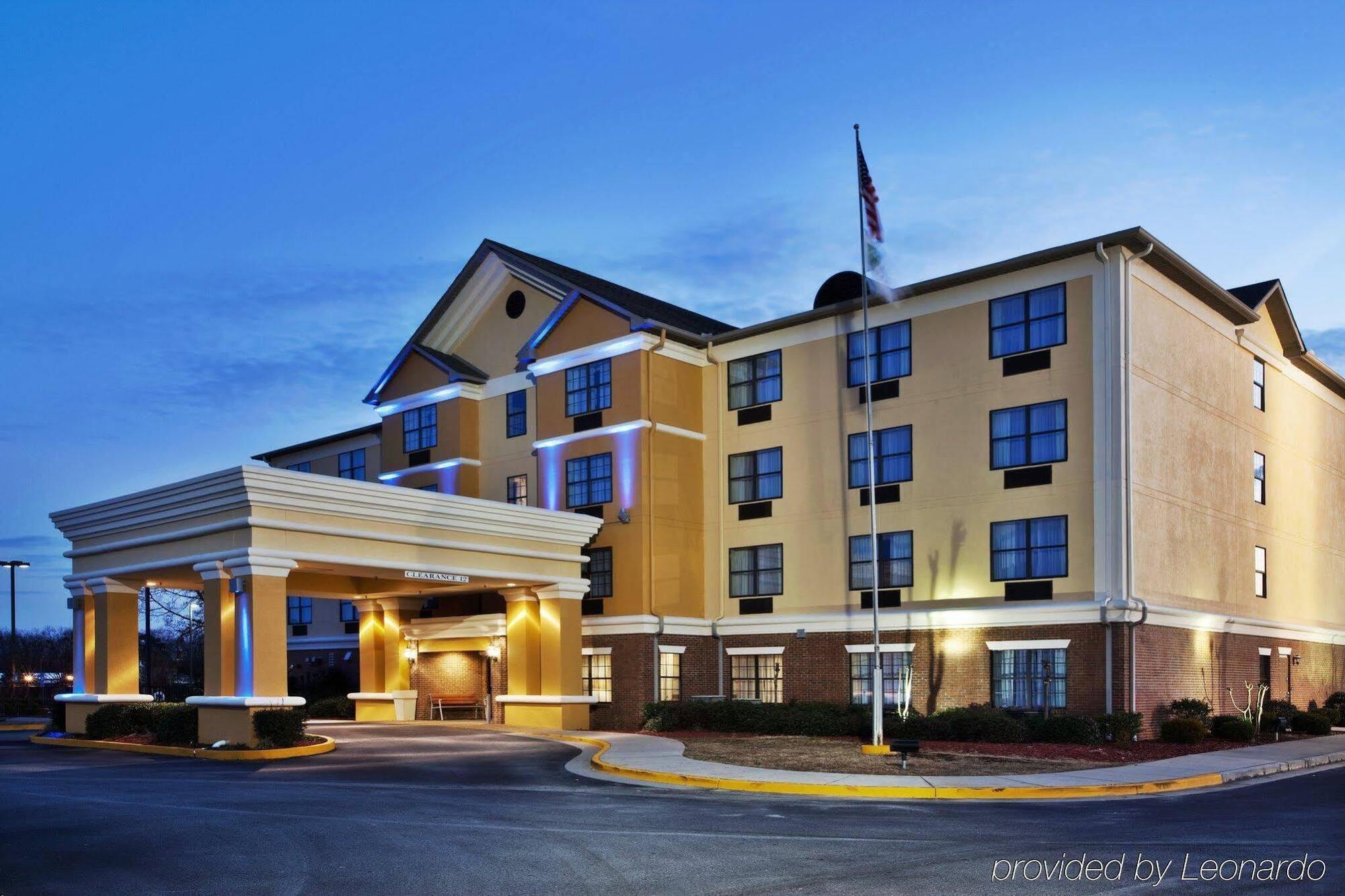 Holiday Inn Express Hotel & Suites Byron By Ihg Extérieur photo